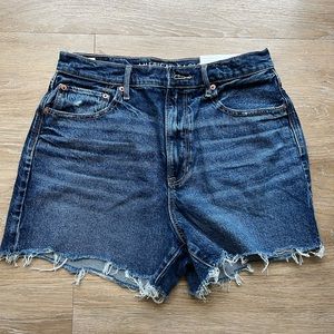 American Eagle highest rise 90’s boyfriend shorts